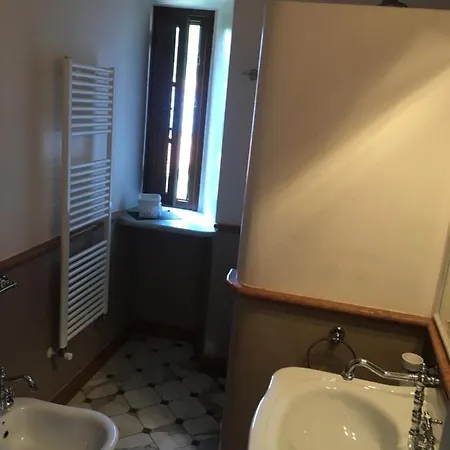 לינה וארוחת בוקר Tonelli פיביצאנו